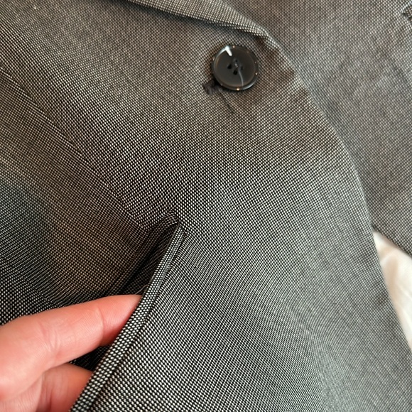 Blazer - Picture 3 of 4